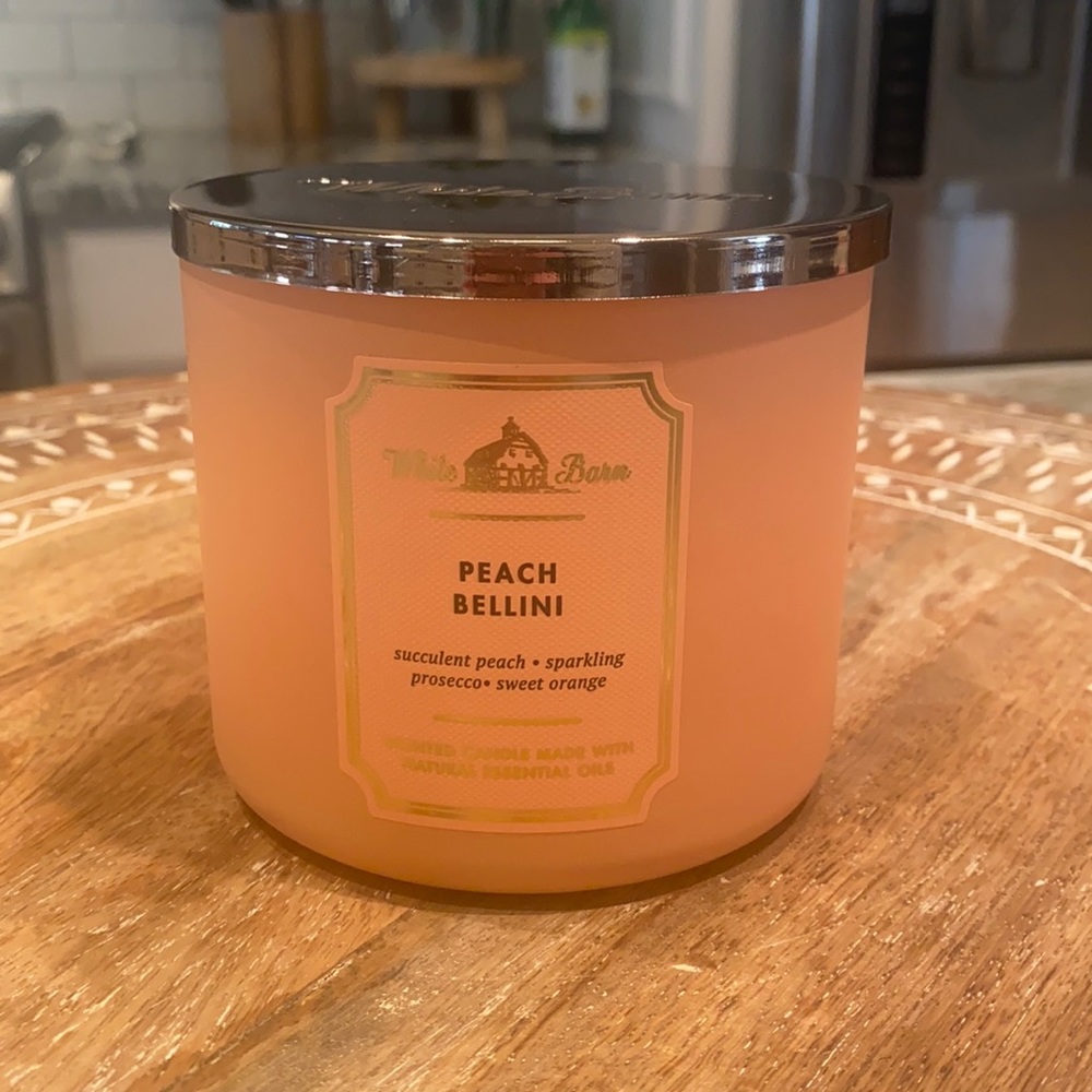 White Barn candle